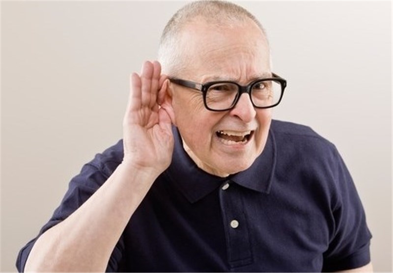 نگهداری از سالمند ناشنوا یا کم‌شنوا